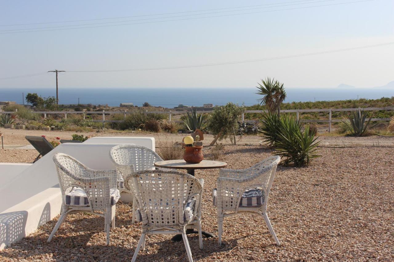 Ab Green Living Santorini Emporio  Eksteriør billede