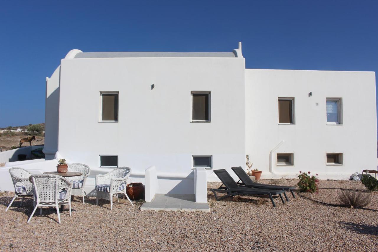 Ab Green Living Santorini Emporio  Eksteriør billede